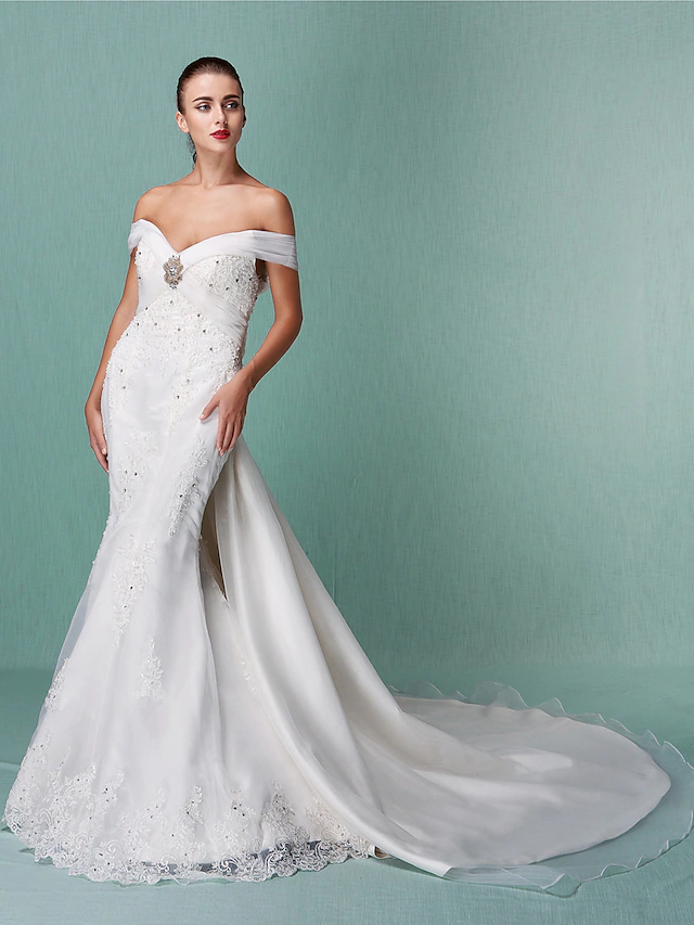 Luolandi Wedding Dresses Off Shoulder Chapel Train Organza Short Sleeve with Beading Appliques Crystal